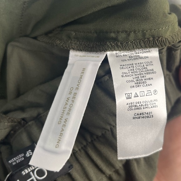 NWT LOFT Fluid Pull On Cargo Pants size small petite - Picture 7 of 8